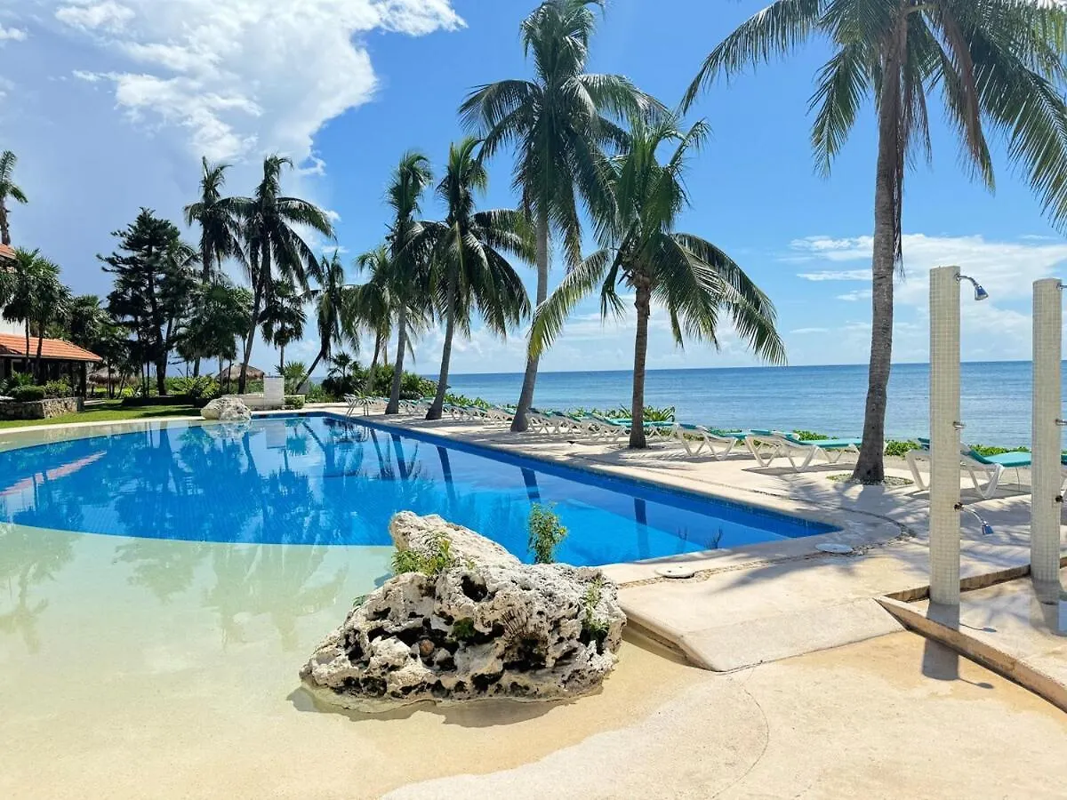 Apartment Azure Caribbean Beach Front Puerto Aventuras