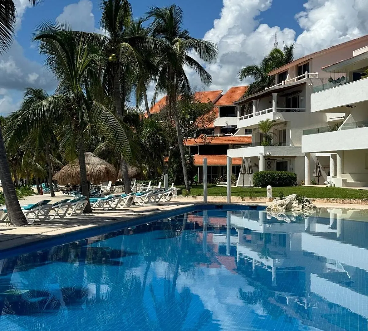 Azure Caribbean Beach Front Puerto Aventuras 0*,